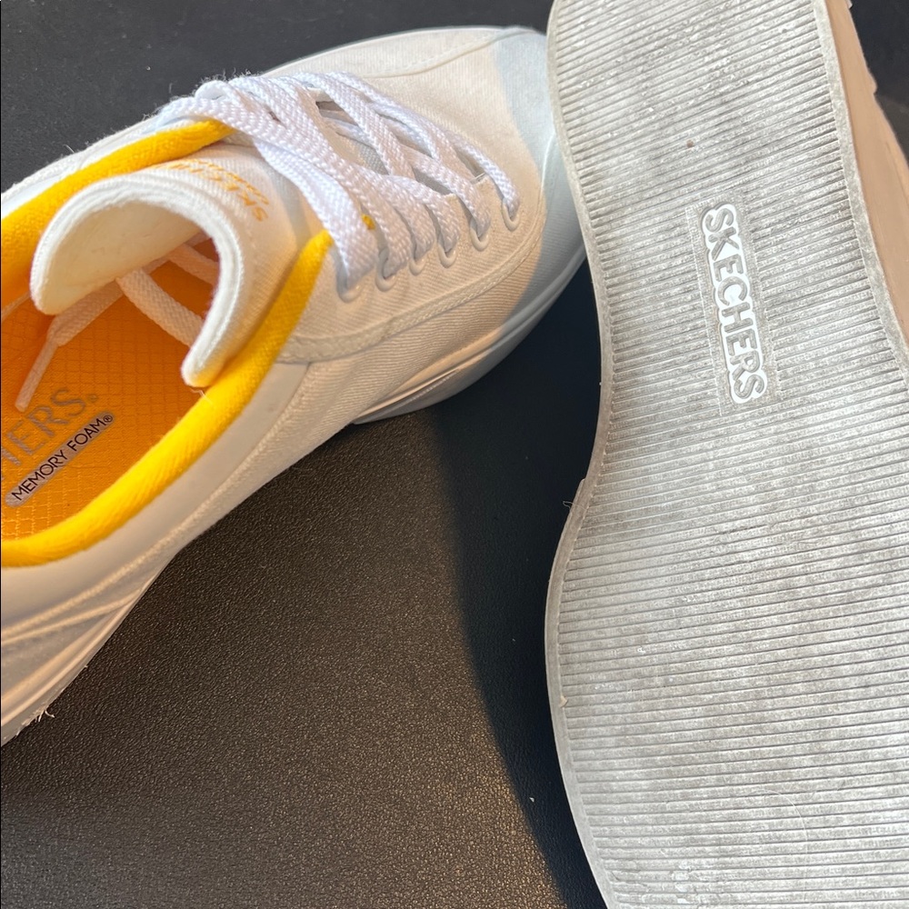 Skechers Eden Classic Sneaker - Picture 7 of 9